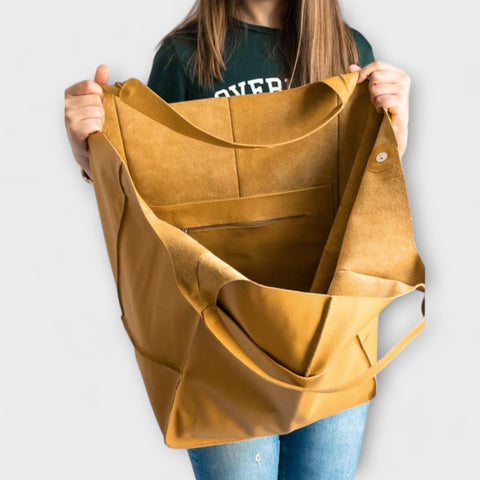 Arwen - Chic Weekend Travel Bag