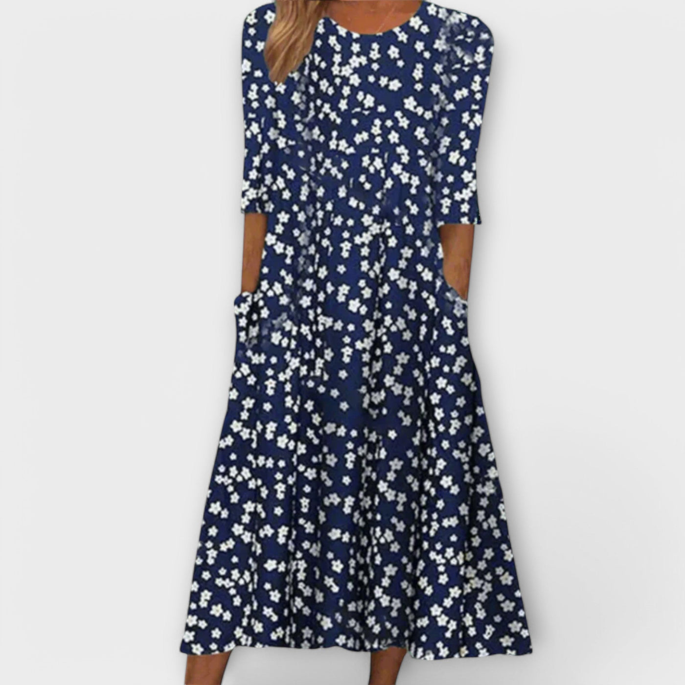 Emberly | Classic Petal Charm Dress
