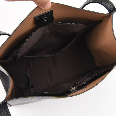 Chic and Classic Shoulder Bag