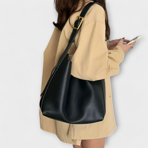 Hélène – Chic Leather Crossbody Bag