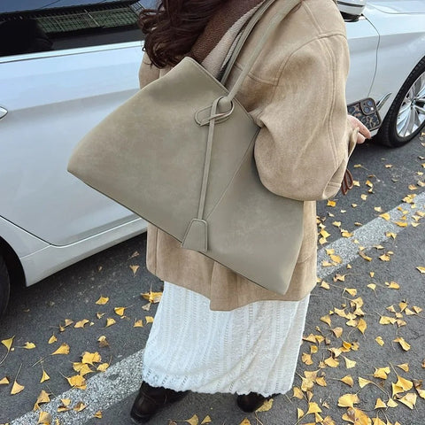 Vittoria Elegance - Oversized Tote